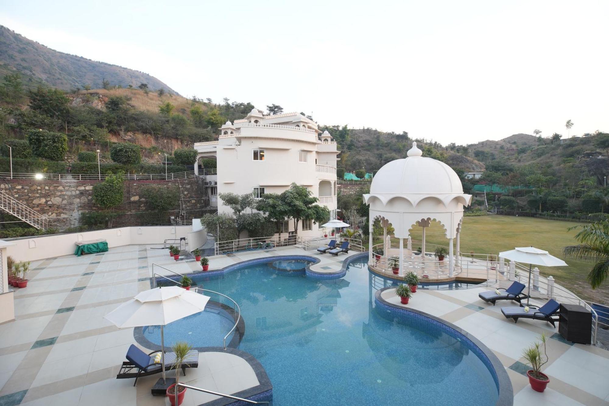 Sayaji Resorts & Spa Udaipur Exterior photo