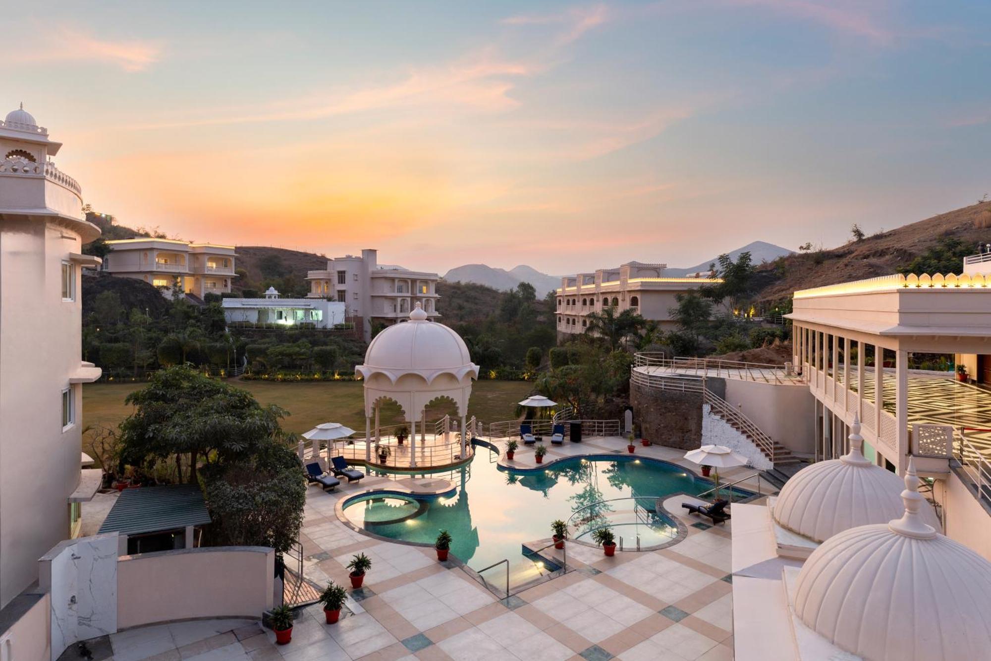 Sayaji Resorts & Spa Udaipur Exterior photo