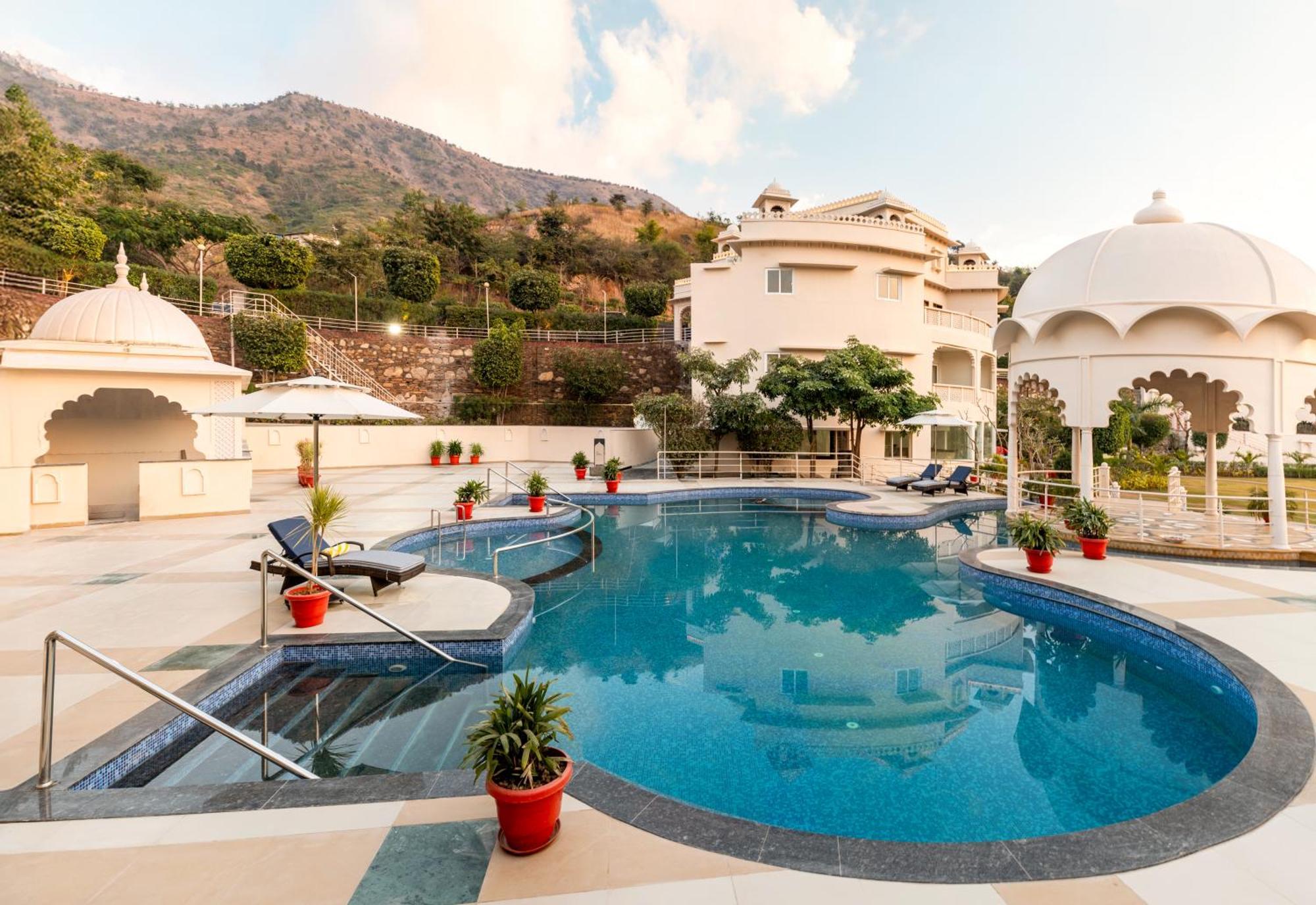 Sayaji Resorts & Spa Udaipur Exterior photo