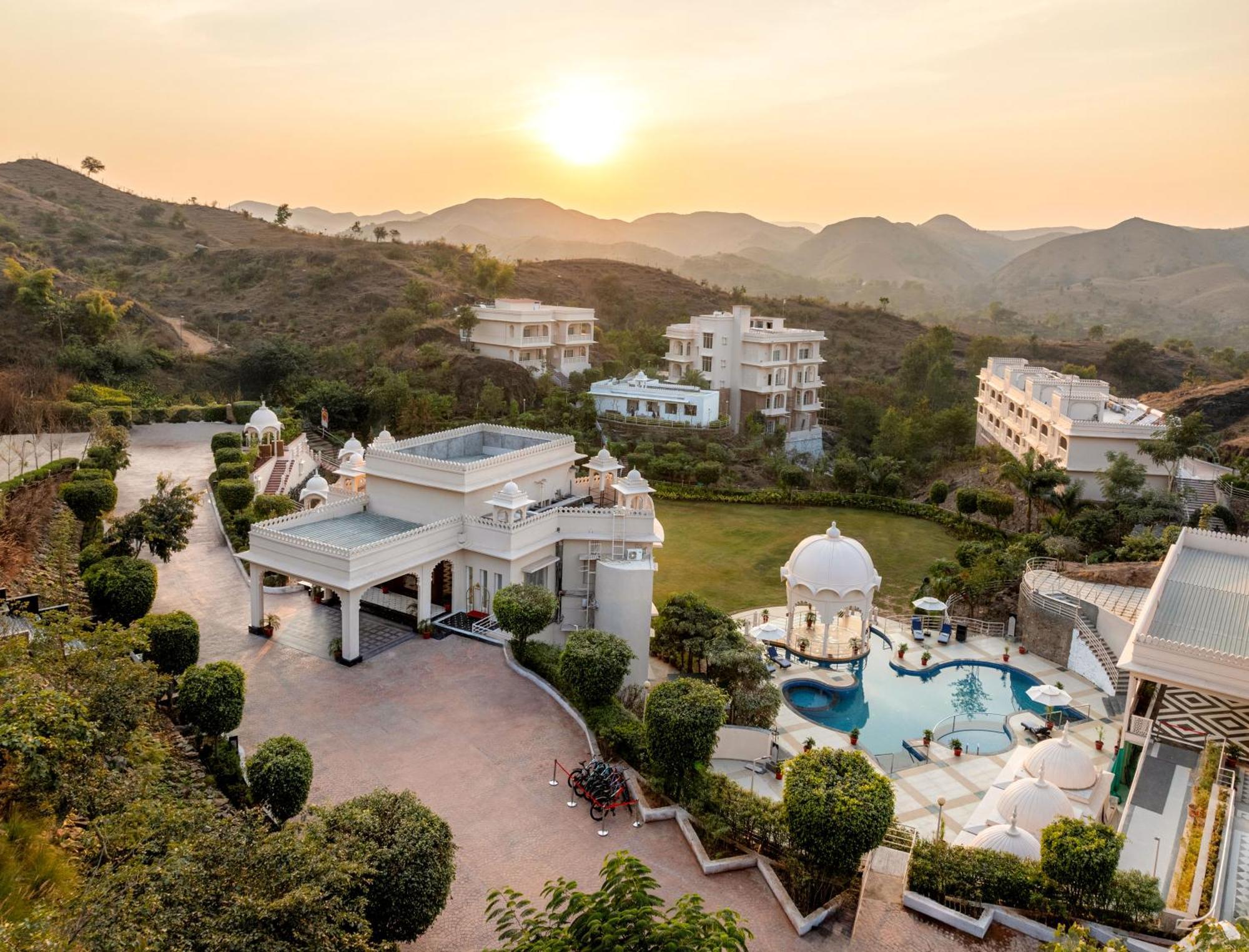 Sayaji Resorts & Spa Udaipur Exterior photo